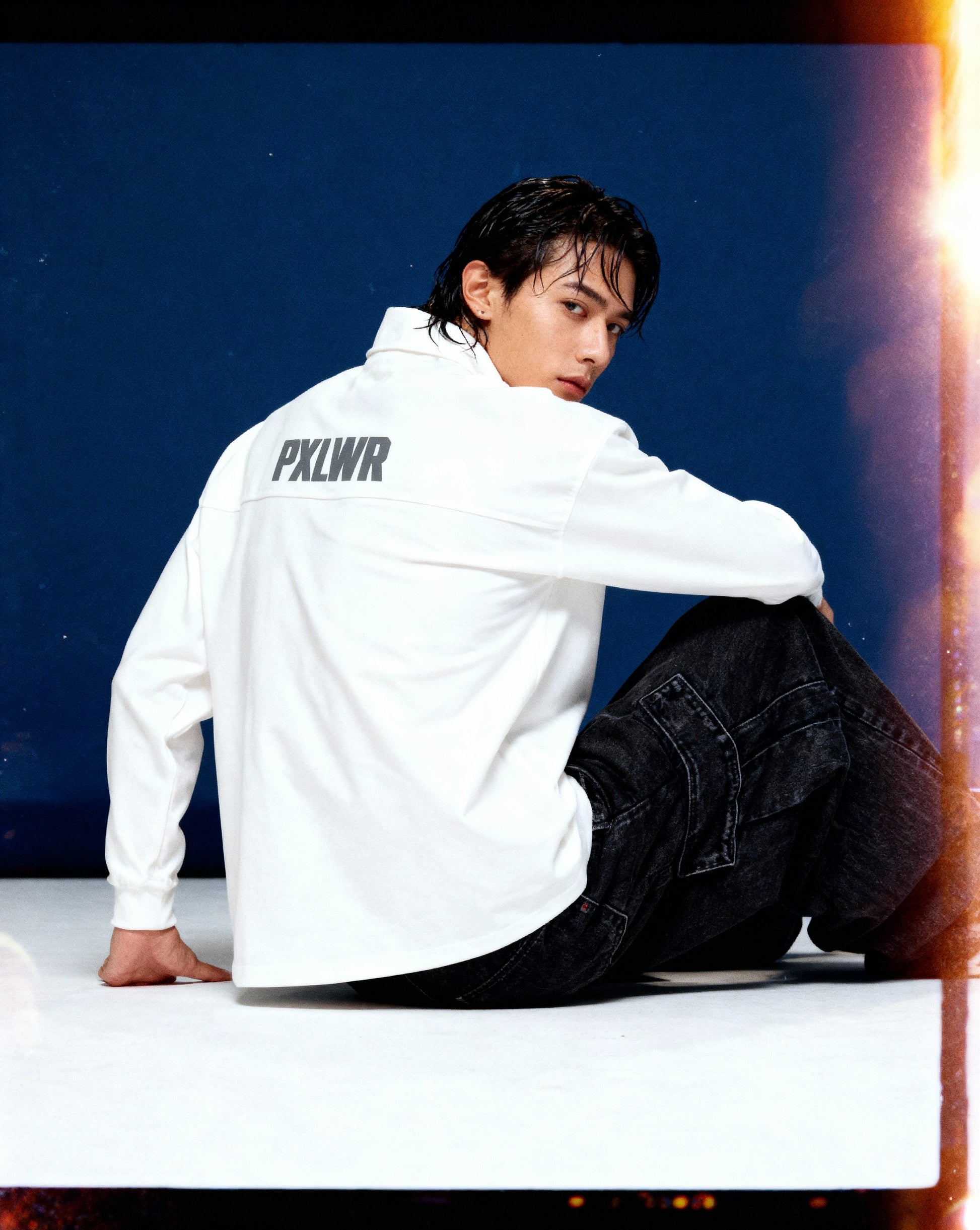 Half-Zip Rolled Edge Sweatshirt - PIXEL WEAR